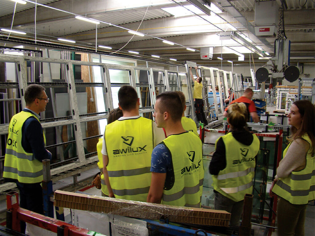 Wizyta uczniów w firmie Awilux. Fot. ARCHIWUM SZKOŁY