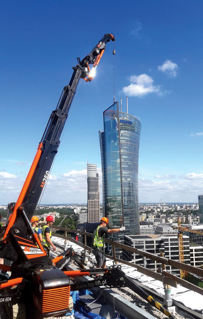 ... i na dużych realizacjach. Fot. GLASSLIFT