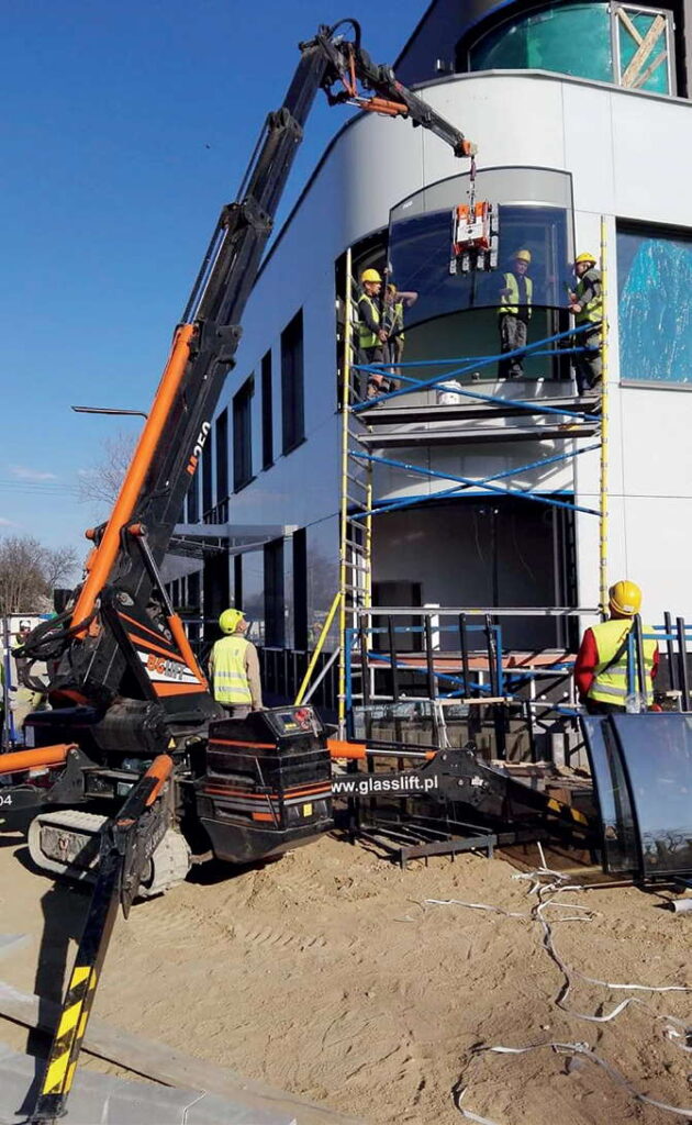 Rodzaj ssawki trzeba dopasować do kształtu podnoszonego szkła